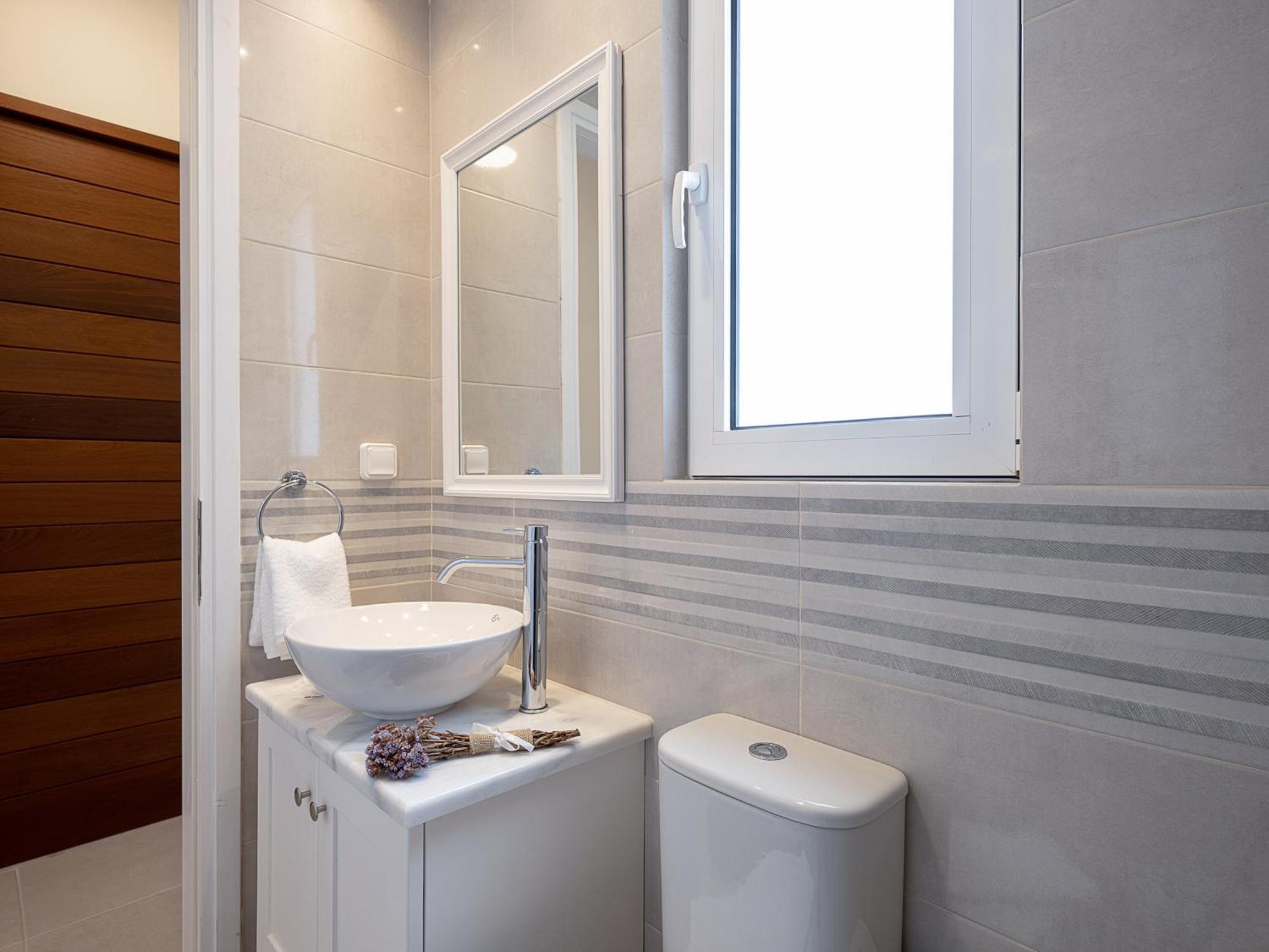 Resitour - Aphrodite Beachfront Pirgos Psilonerou Luaran gambar