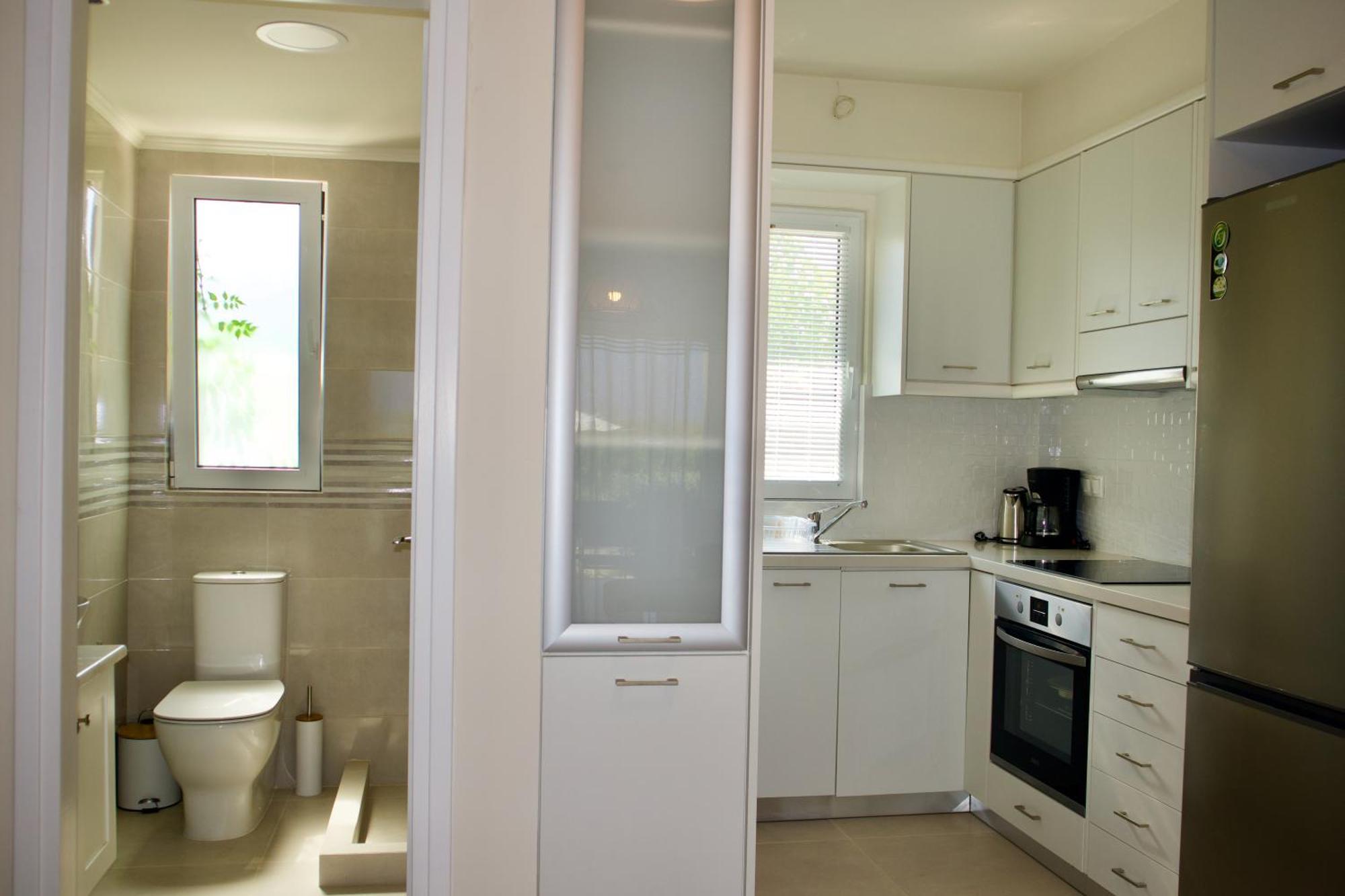 Resitour - Aphrodite Beachfront Pirgos Psilonerou Bilik gambar